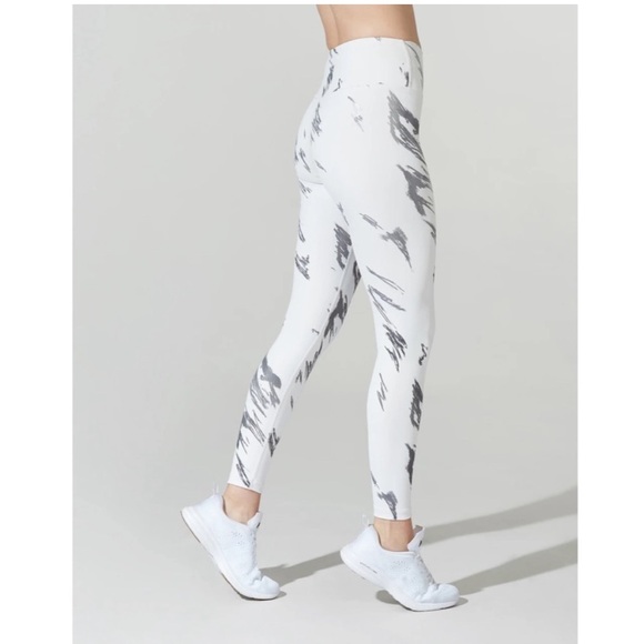 BARRY'S Pants - Worn once! BARRY'S FIT winter white & silver metallic high waisted 7/8 leggings